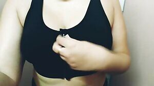 Reveal at the gym after a spinning session