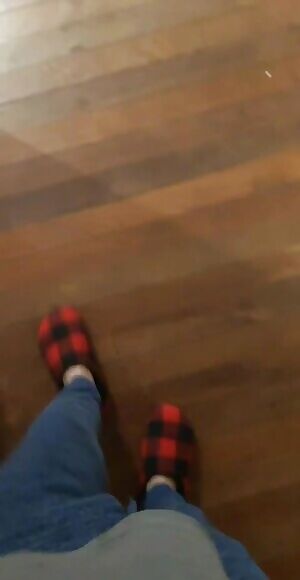 How I walk around the house when people are over 😋✌🏽 or moms 😉