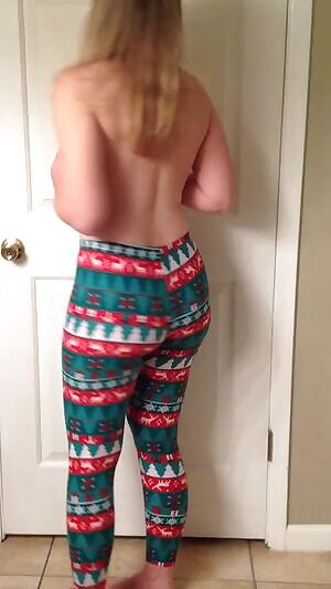 ...just keep watching, I promise there's an ass in a thong under these estive holiday yoga pants! 😘