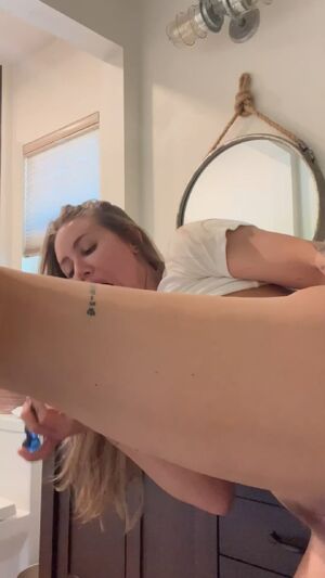 Solo 19honeysuckle 24/7 60fps Masturbating