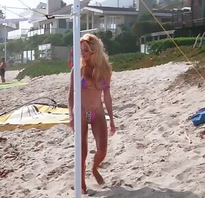Do you remember Baywatch? Here's Pamela Anderson
