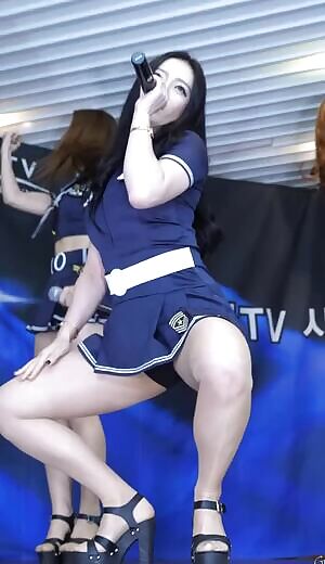 A-SEED - SOLLI UPSKIRT