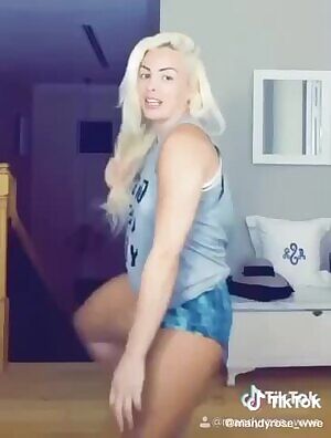 Mandy showing the fans how she rides it