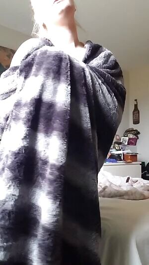 Who likes fuzzy blankets?