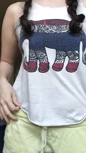 When they're too smol and perky to drop 😭