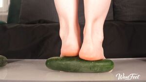 Feet Heaven BareFootMilf Crush Dominant Domination