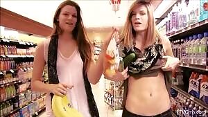 Grocery shopping with the Hills