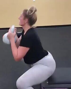 Sweet JESUS I want this MILF's fat juicy cheeks. Let's talk about what we would do to her.