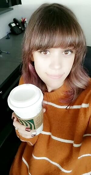 Pretty sure people going by in their cars saw but there's no one inside here so~