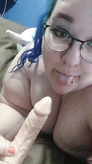 Cum play with me😋😋😋😋