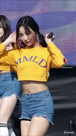 Yeonwoo - 뿜뿜 BBoom_BBoom