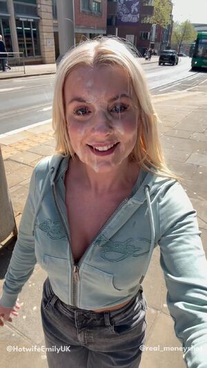 Cumwalk Cumshot Exhibitionist Facial Public