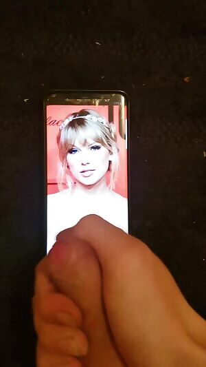 Love you Taylor swift 😘