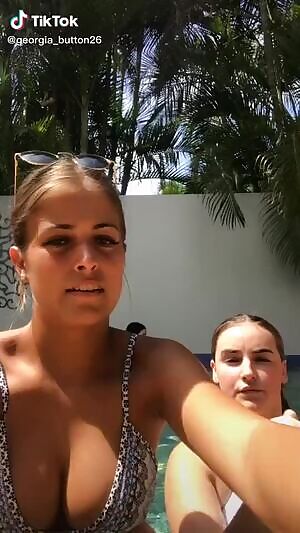 @georgia_button26