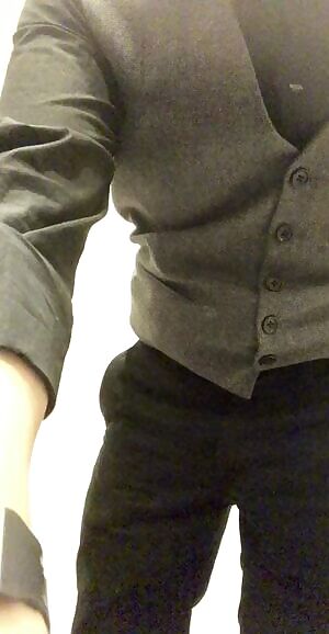 Guys don’t get much attention here... but fuck it. I’m horny too