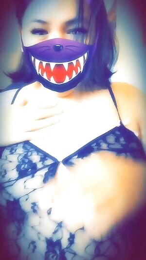 Homework is finally finished, now it’s time to have some fun. ¥^~^💕