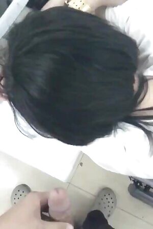 I think her don't need shampoo anymore 🌝