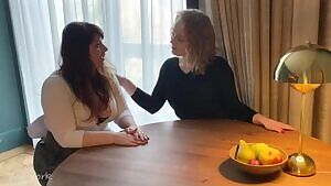 Brand New G/G video is up NOW featuring Sarah Calanthe! Watch as she teaches me how to French kiss... and more 💕