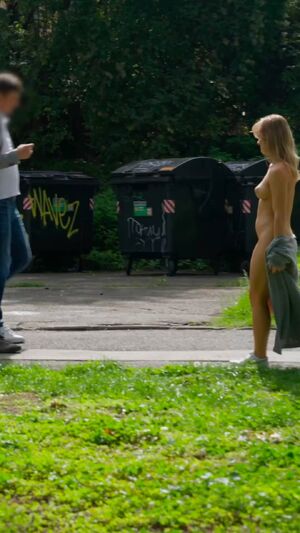 Public Flashing Babe Blonde Cute Exhibitionism