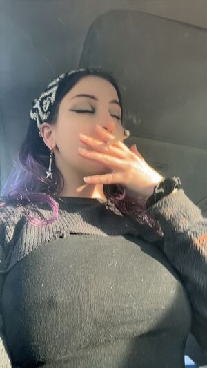 Betacuck Big Tits Femdom Smoking