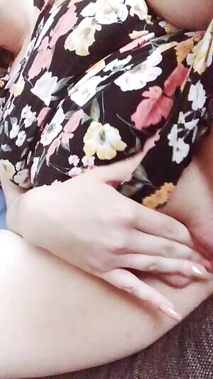 Going to enjoy mysel before anyone gets home 🙈😉