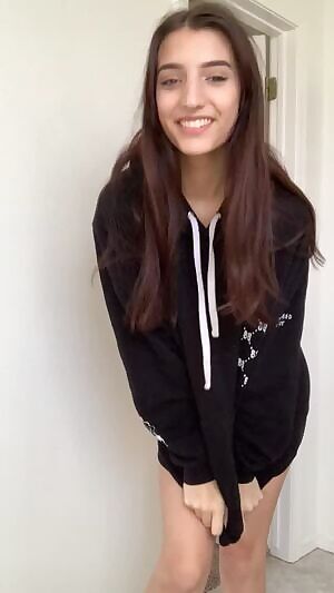 Nothing but big hoodies around the house 😋