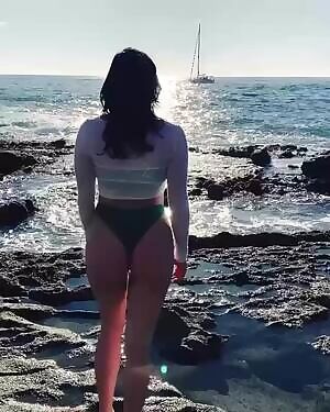Ariel winter great ass
