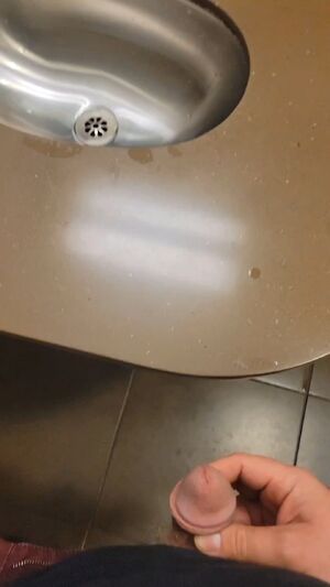 Pee Swallowing Cock NSFW Peeing Piss