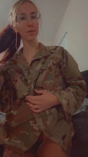 Women in Uniform Amateur Cute OnlyFans