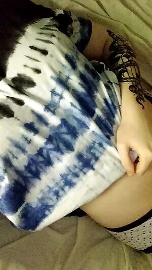 Who wants to hang out with this Aussie girl?