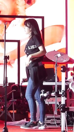 LEESEUL - Sexy Dance