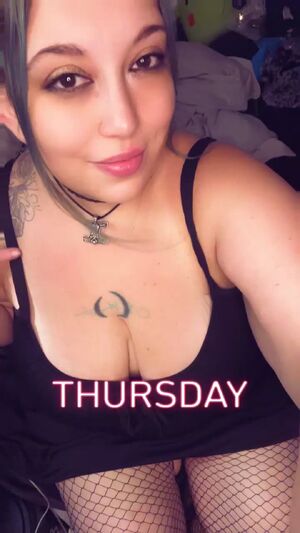 Voluptuous BBW Big Tits Boobs Solo