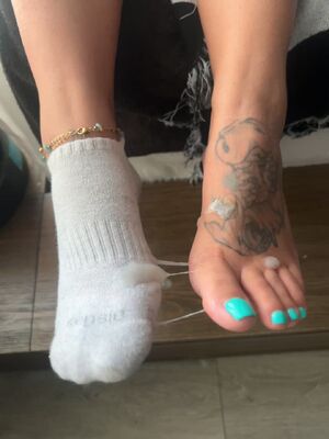 Socks & Cocks BareFootMilf Cum Feet