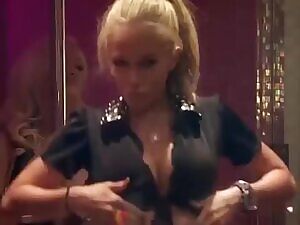 I always wanted to give a nice titfuck to Kendra Wilkinson