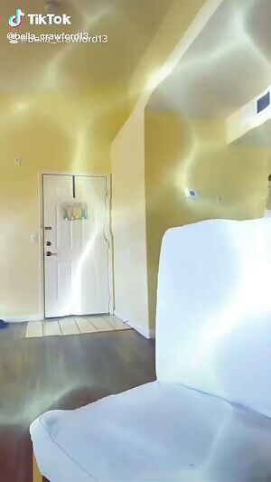 Bella Crawford On TikTok