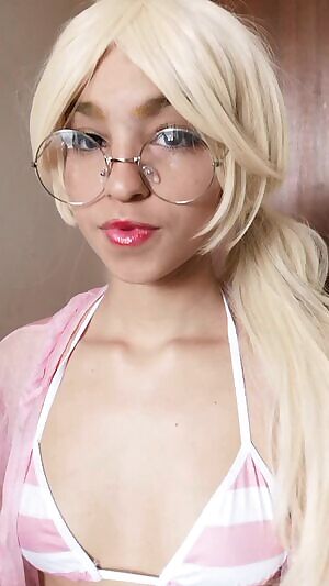 Love to cross my eyes, but sticking out the tongue... 😂