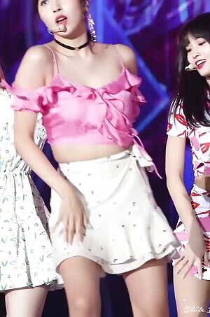 Twice - Mina & Chaeyoung