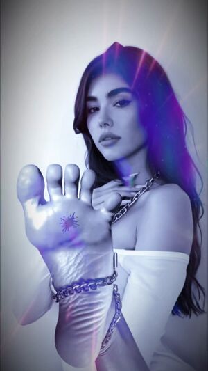 Giantess IRL Crush Dirty Feet Foot