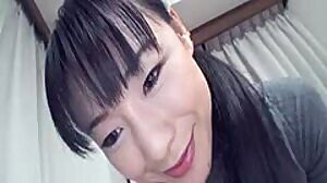 Miho Wakabayashi Plays With Pussy