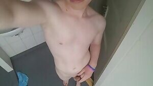 There are thousands of you! 😅 Thanks for 2000 followers 😘