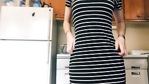 i'm 5'0, 86 lbs, and very cheeky ~