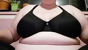 My gif is being reviewed by gfycat and will probably be deleted so I figured I'd post it while it's still up