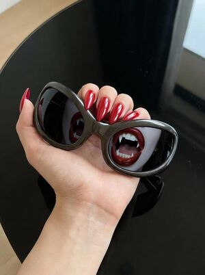 Nail fetish Glasses Lipstick Nails Vampire