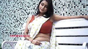 I find her so incredibly attractive!! 😍