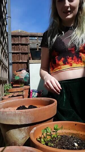 a touch of gardening