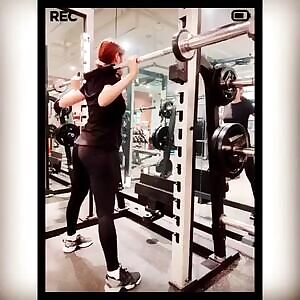 YUNA - Working that booty out!