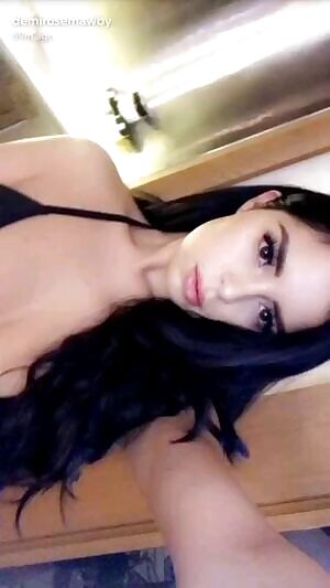 Demi sbd