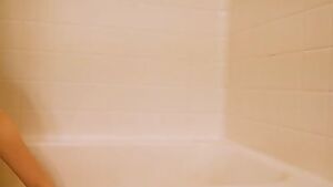 After taking some birthday cake boob smashing pics I realized I could spin around in the bathtub 😂🛀💕