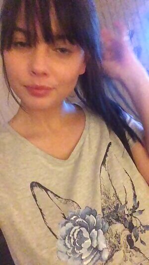 busty Kym Graham - reveal