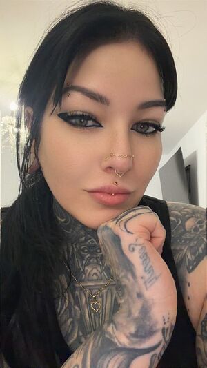 Tongue Piercings Alt Piercing